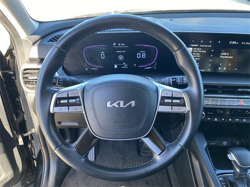 Used 2024 Kia Telluride LX image 38