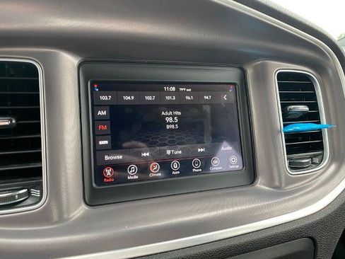 Used 2022 Dodge Charger SXT RWD image 20