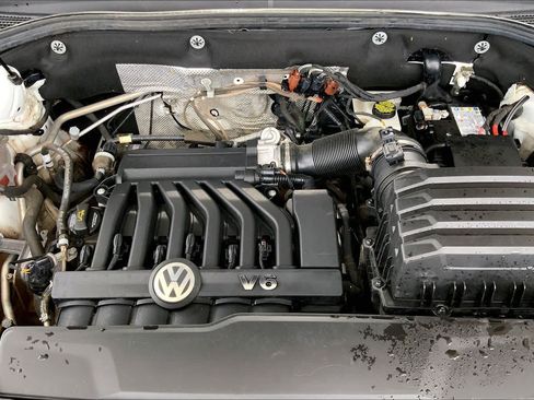 Used 2023 Volkswagen Atlas Cross Sport SEL AWD/4WD image 32