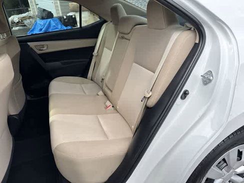 Used 2015 Toyota Corolla LE FWD image 17