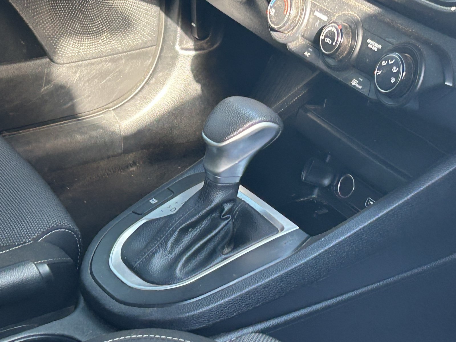 Used 2024 Kia Forte LX FWD image 9