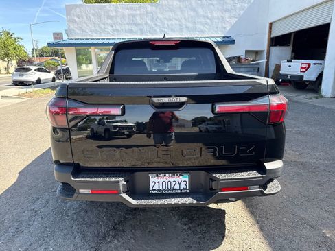 Used 2024 Hyundai Santa Cruz SEL FWD image 4