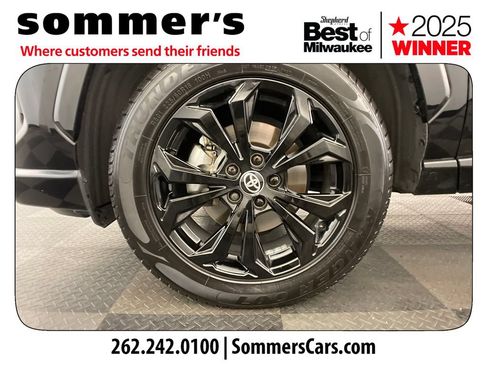 Used 2024 Toyota RAV4 SE w/ Convenience Package AWD/4WD image 24