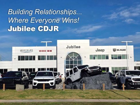 Used 2024 RAM 1500 Tradesman AWD/4WD image 6