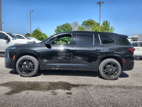Used 2026 Buick Enclave Sport Touring w/ Power Package AWD/4WD image 5