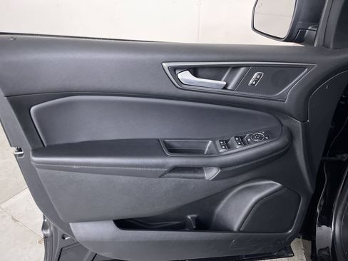 Used 2023 Ford Edge SE image 10