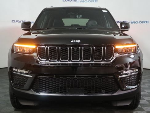 New 2025 Jeep Grand Cherokee Limited w/ Luxury Tech Group II AWD/4WD image 12
