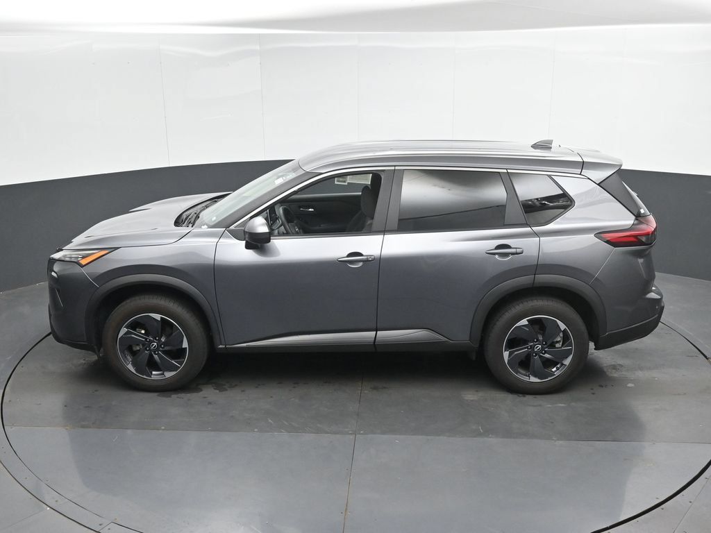 Used 2024 Nissan Rogue SV FWD image 37