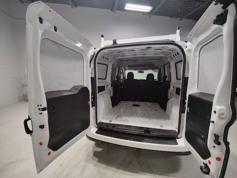 Used 2022 RAM ProMaster City Tradesman image 6