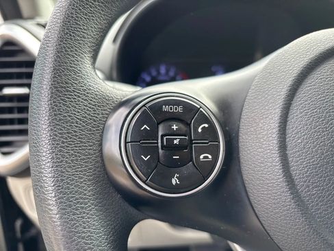 Used 2021 Kia Soul LX FWD image 16