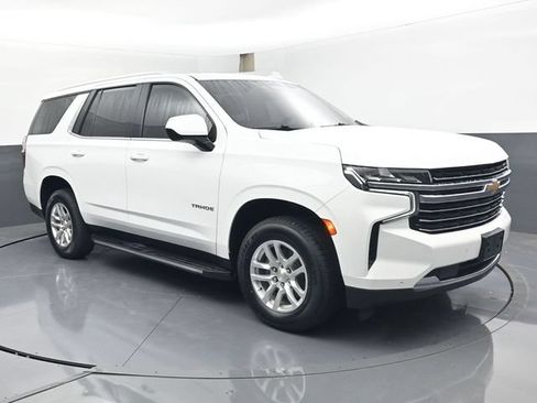 Used 2023 Chevrolet Tahoe LT RWD image 2
