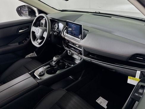 New 2026 Nissan Rogue SV image 36