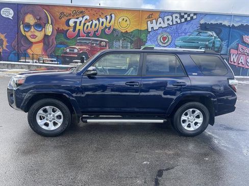 Certified 2020 Toyota 4Runner SR5 Premium image 2