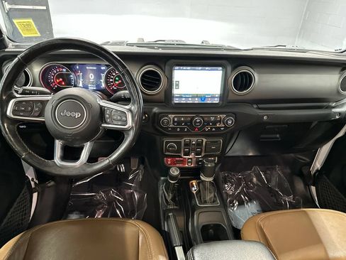 Used 2020 Jeep Gladiator Rubicon AWD/4WD image 8