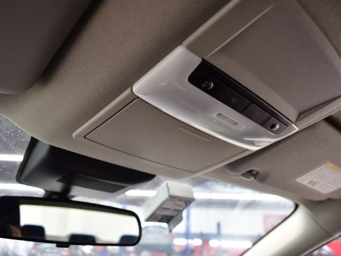 Used 2025 Nissan Sentra SV image 28