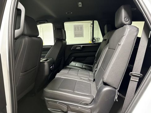 Used 2025 Chevrolet Tahoe LT AWD/4WD image 23