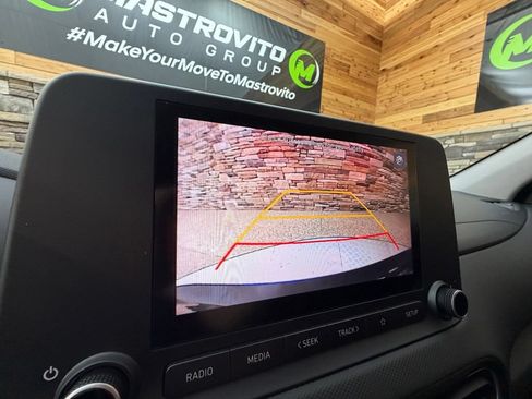 Used 2023 Hyundai Kona SEL AWD/4WD image 39