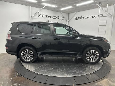 Used 2022 Lexus GX 460 Luxury w/ Off Road Package AWD/4WD image 8