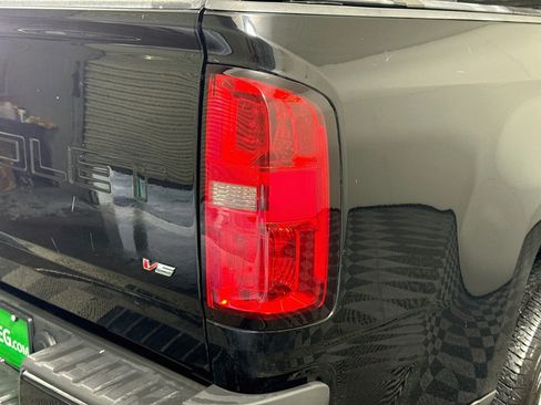 Used 2022 Chevrolet Colorado LT w/ LT Convenience Package RWD image 33