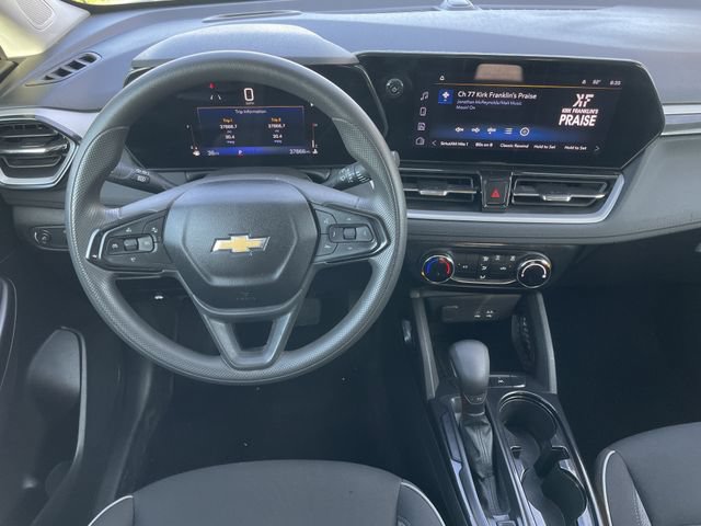 Used 2025 Chevrolet TrailBlazer LT w/ Driver Confidence Package FWD image 11