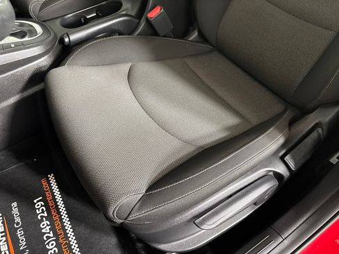 Used 2022 Kia Forte LXS FWD image 9