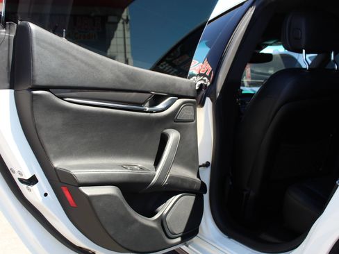 Used 2017 Maserati Ghibli Sedan 4D image 10