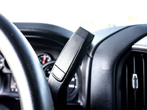 Used 2024 Chevrolet Silverado 1500 Custom w/ Turbomax Blackout Package image 20