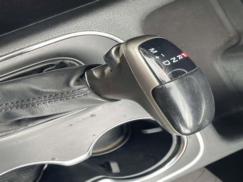 Used 2019 Dodge Durango SXT w/ 3rd Row Seating Group image 23