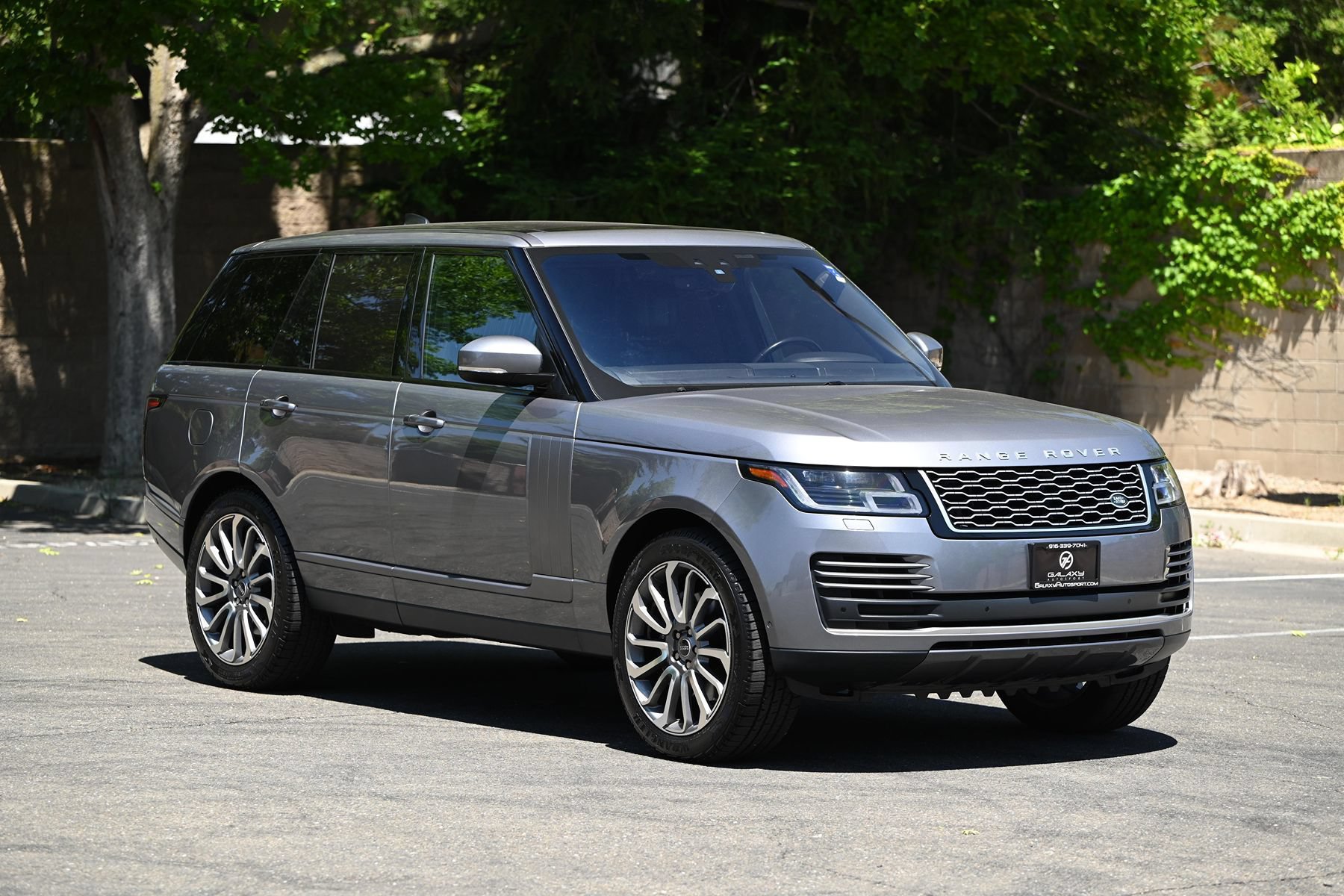 Used 2020 Land Rover Range Rover HSE AWD/4WD image 1