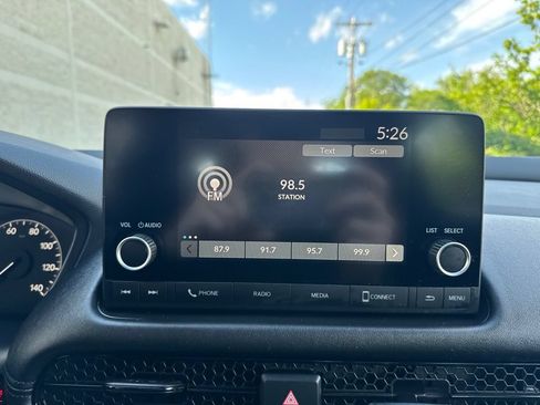 Certified 2024 Honda HR-V LX image 31