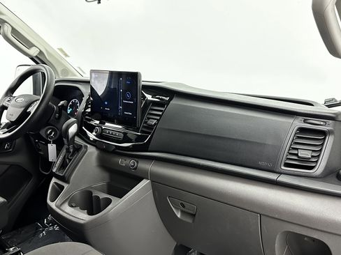 Used 2023 Ford Transit 350 XLT image 29
