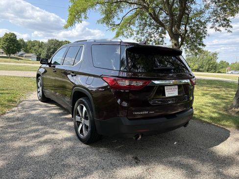 Used 2018 Chevrolet Traverse LT w/ LPO, Floor Liner Package AWD/4WD image 3