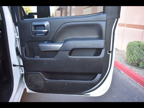 Used 2018 Chevrolet Silverado 2500 LT image 27