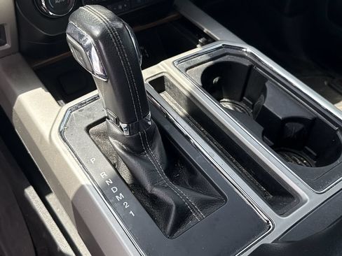 Used 2015 Ford F150 Lariat AWD/4WD image 18