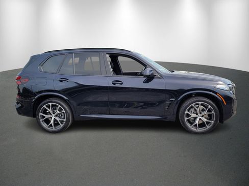 Used 2026 BMW X5 sDrive40i w/ M Sport Package image 8