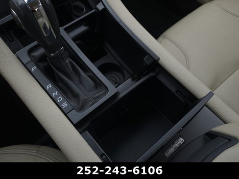 Used 2014 Ford Taurus SEL w/ Equipment Group 201A FWD image 16