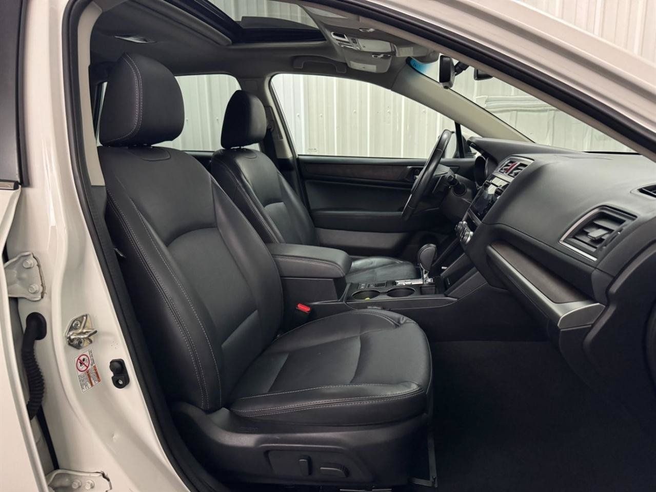Used 2017 Subaru Outback 2.5i Limited AWD/4WD image 13