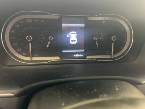 Used 2024 Hyundai Tucson SE AWD/4WD image 4