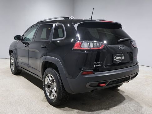 Used 2019 Jeep Cherokee Trailhawk w/ Cold Weather Group image 5