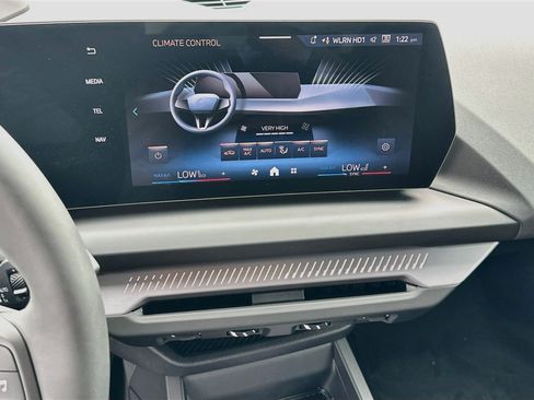 New 2026 BMW 228i w/ Technology Package FWD image 9