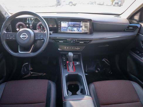 Used 2025 Nissan Kicks SR image 19