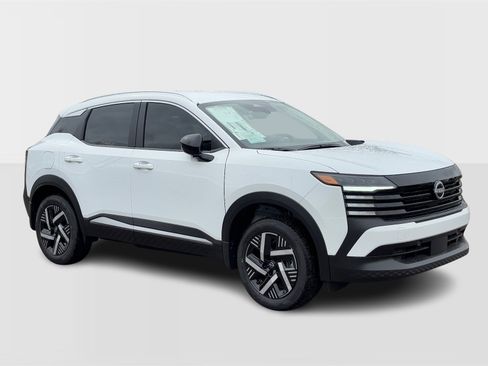 New 2026 Nissan Kicks SV image 9