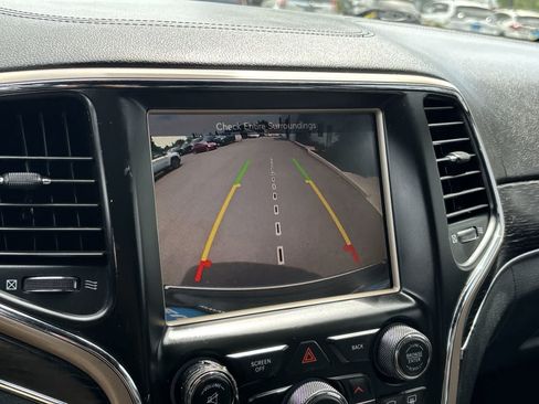 Used 2015 Jeep Grand Cherokee Summit w/ Platinum Series Group AWD/4WD image 23
