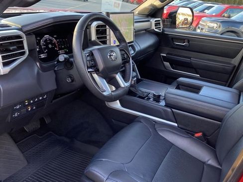 Used 2025 Toyota Sequoia Platinum image 13