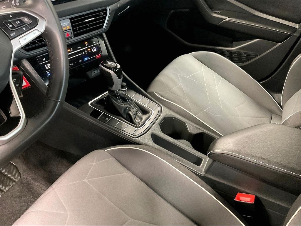 Used 2026 Volkswagen Jetta Sport FWD image 20
