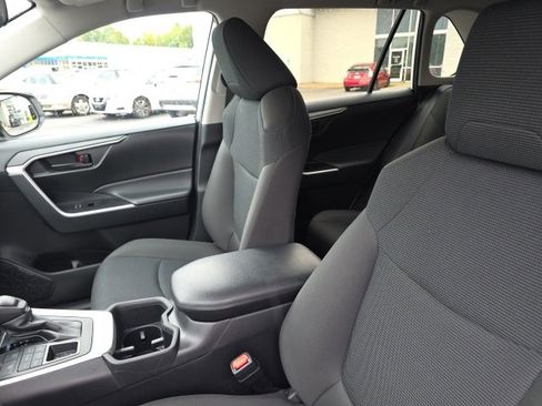 Certified 2024 Toyota RAV4 LE image 9