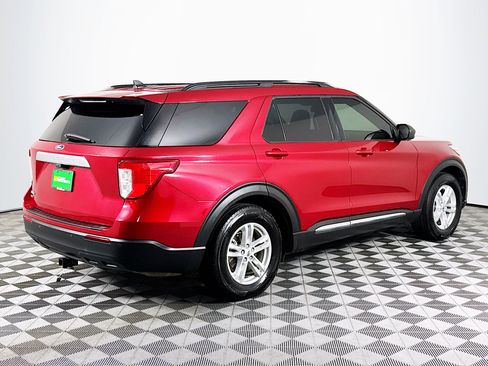 Used 2021 Ford Explorer XLT RWD image 8