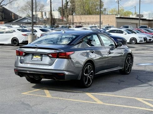 Used 2023 Nissan Altima 2.5 SR image 7