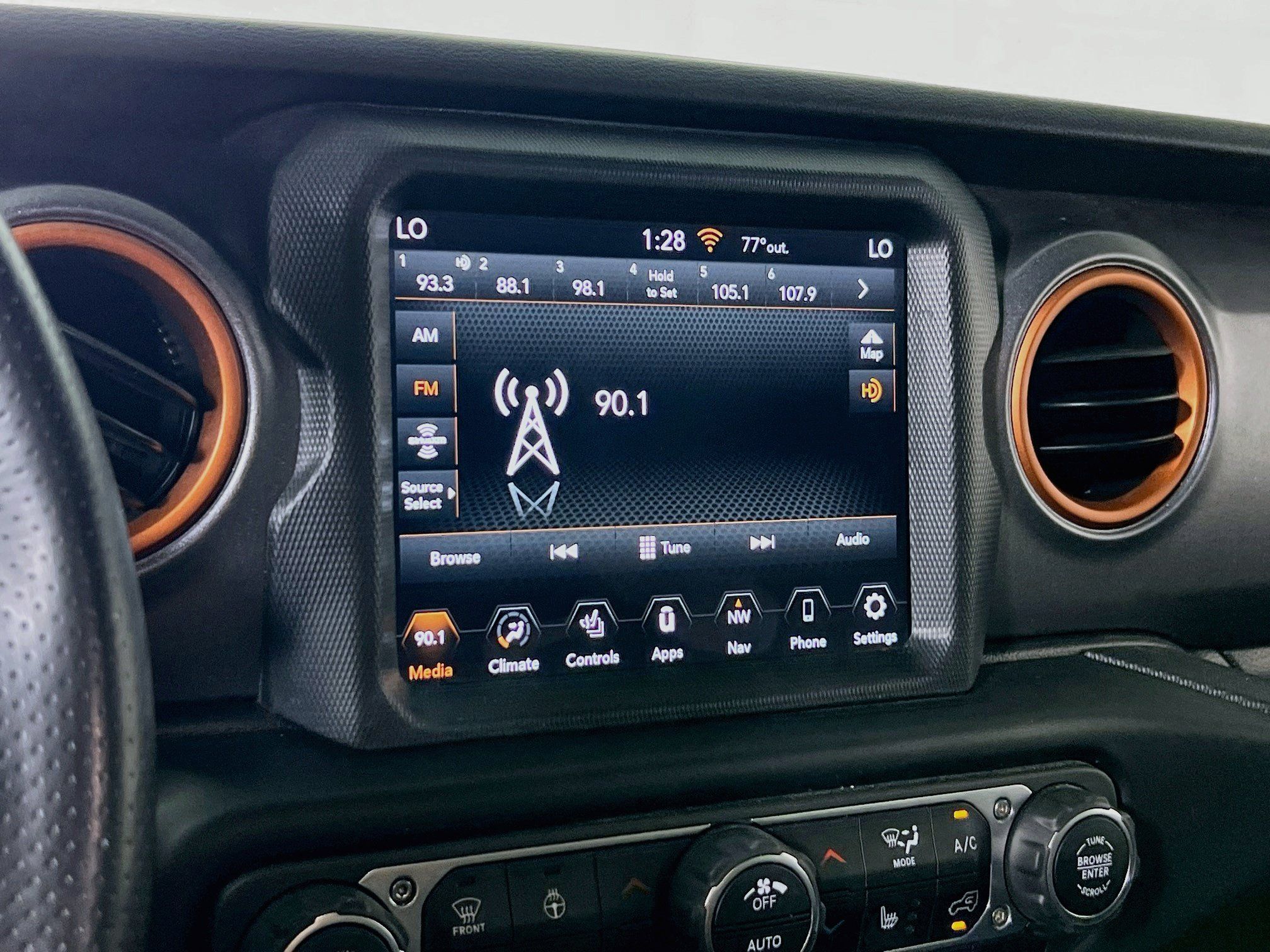 Used 2023 Jeep Gladiator Mojave w/ Cold Weather Group AWD/4WD image 15
