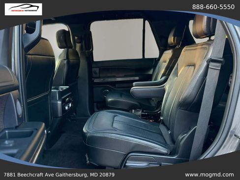 Used 2018 Ford Expedition Limited w/ Equipment Group 301A AWD/4WD image 13
